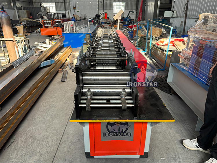 “100mm sandwich rolling shutter door machine, sandwich shutter roll forming machine, insulated shutter panel forming line, rolling shutter door making machine, cold roll former, metal shutter door ”