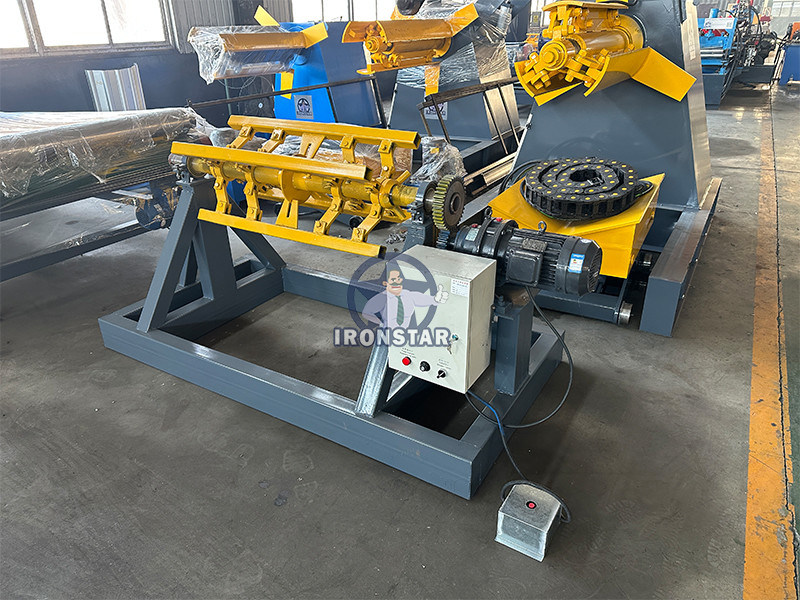 “5 Ton Electric Decoiler Automatic Steel Coil Uncoiler Machine For Roll Forming Production Line Fully Automatic 5 Ton Electric Decoiler Metal Coil Uncoiler Equipment For Building Material Industry ”