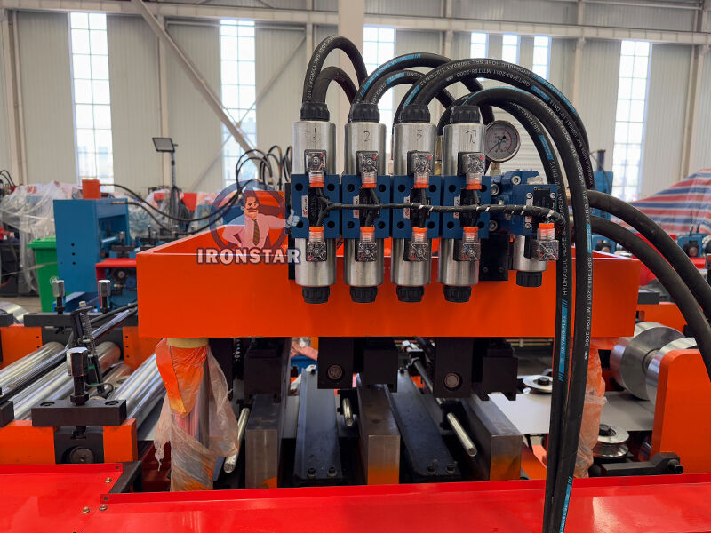 “High Speed Automatic CZ Purlin Roll Forming Machine Quick Change Size Steel Frame Making Machine”